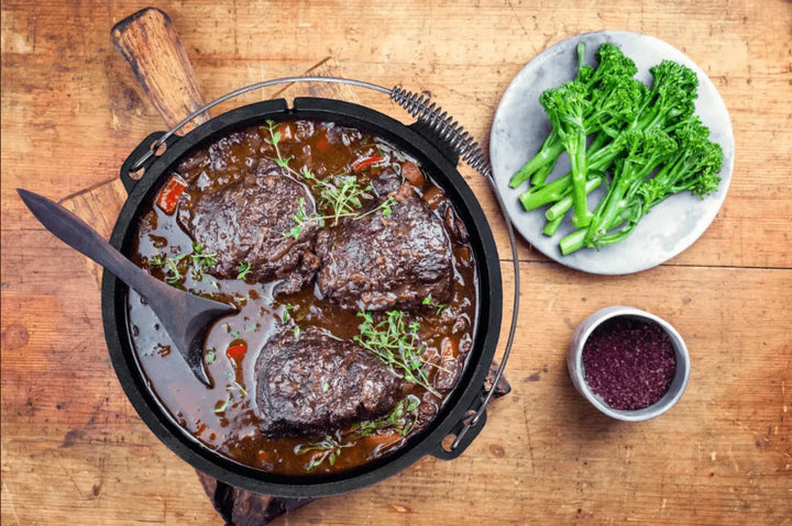 Irresistibly sweet and savory – cola-infused meat in a cast iron pot!